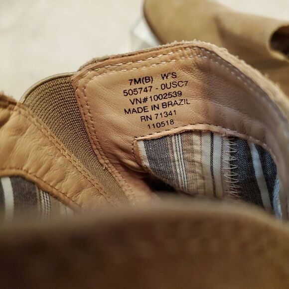 LL Bean Bootie Women's Size 7M (B) Tan Brown Suede Ankle Boots Slip-On Classic - Picture 5 of 12